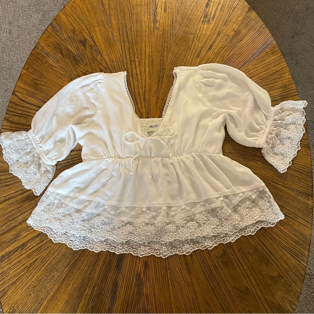 Hollister White Lace Peasant Top with Puff Sleeves